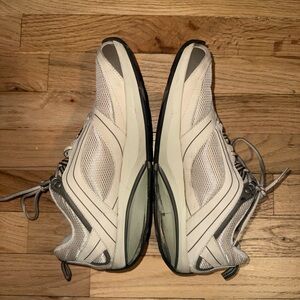 MBT sneakers - tan / used but still functional